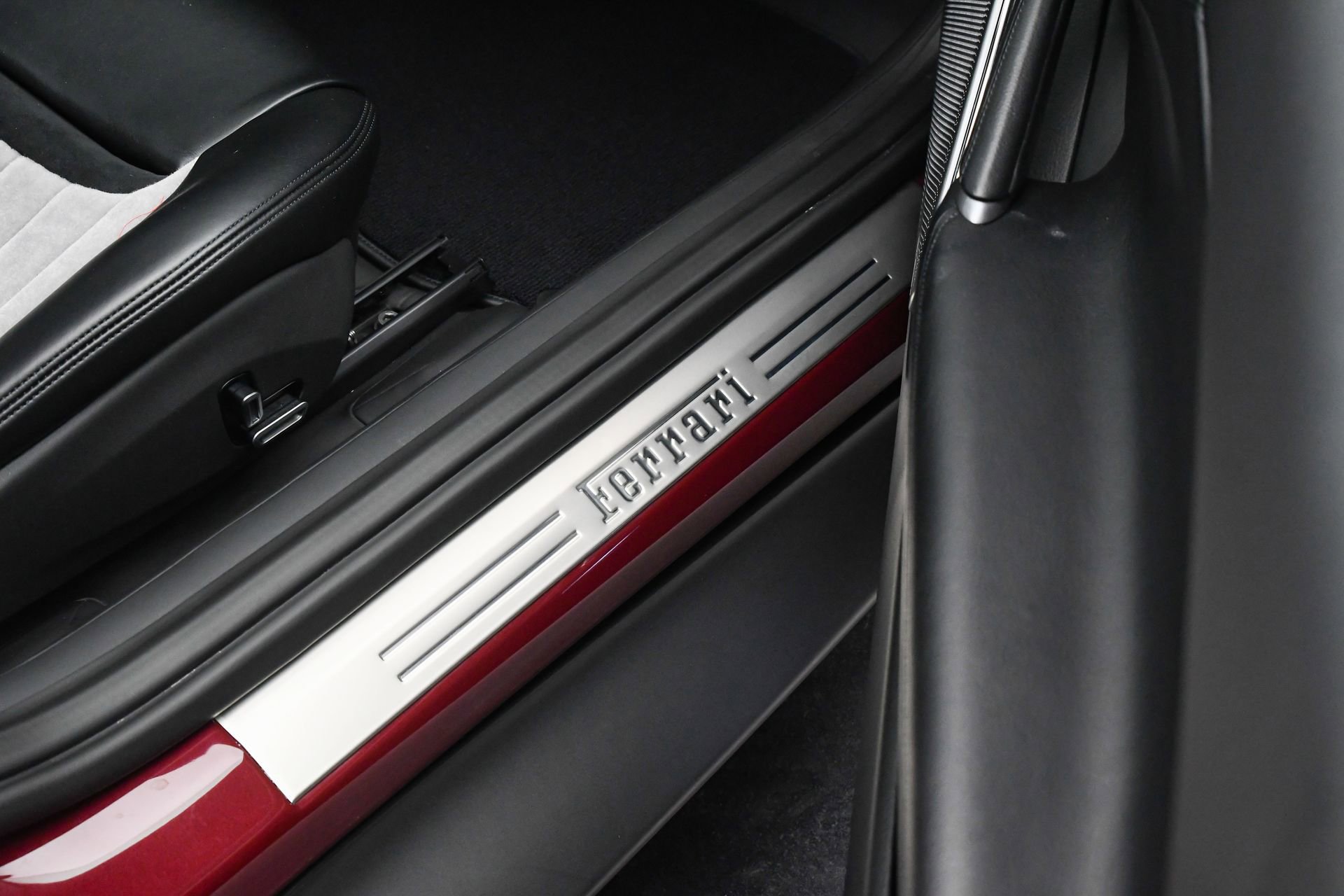 Used 2023 Ferrari Roma image 51