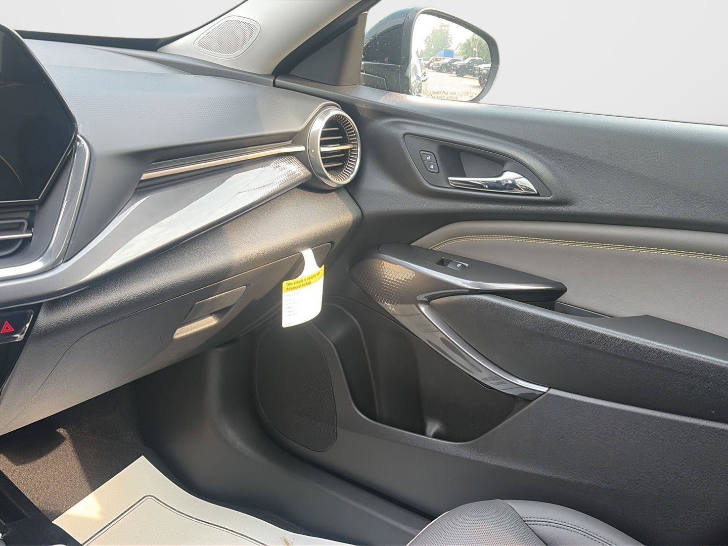 New 2026 Chevrolet Trax ACTIV w/ Driver Confidence Package FWD image 25