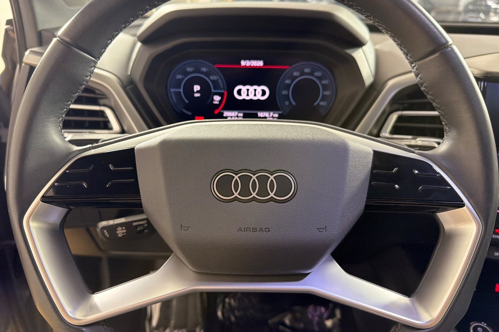 Certified 2023 Audi Q4 e-tron Premium Plus w/ Premium Plus AWD/4WD image 23