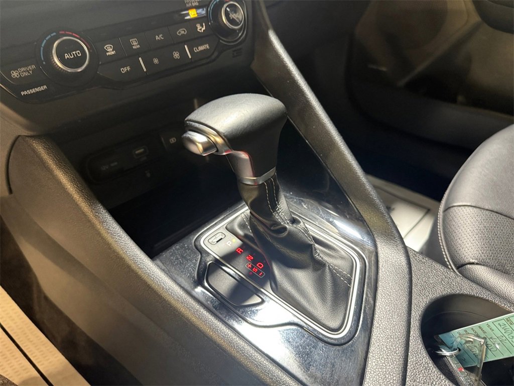 Certified 2022 Kia Niro Touring Special Edition image 21
