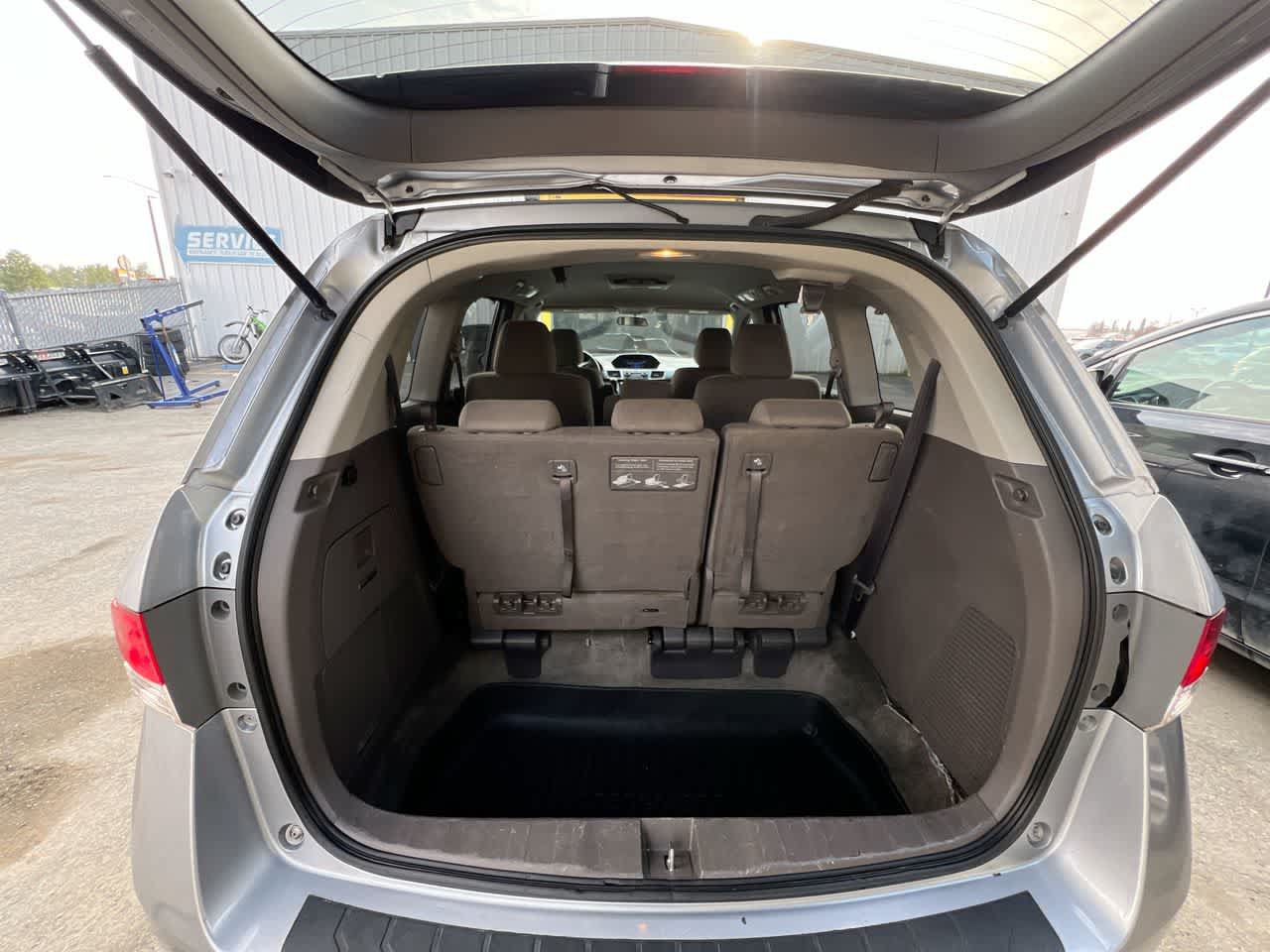 Used 2017 Honda Odyssey SE image 26