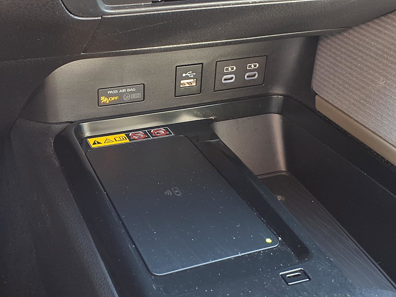 Used 2025 Toyota Camry SE w/ Multimedia Upgrade Package FWD image 11
