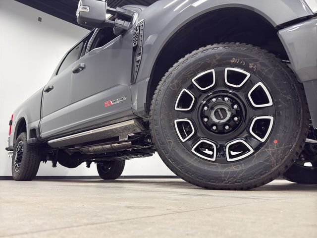 New 2026 Ford F250 Platinum AWD/4WD image 3