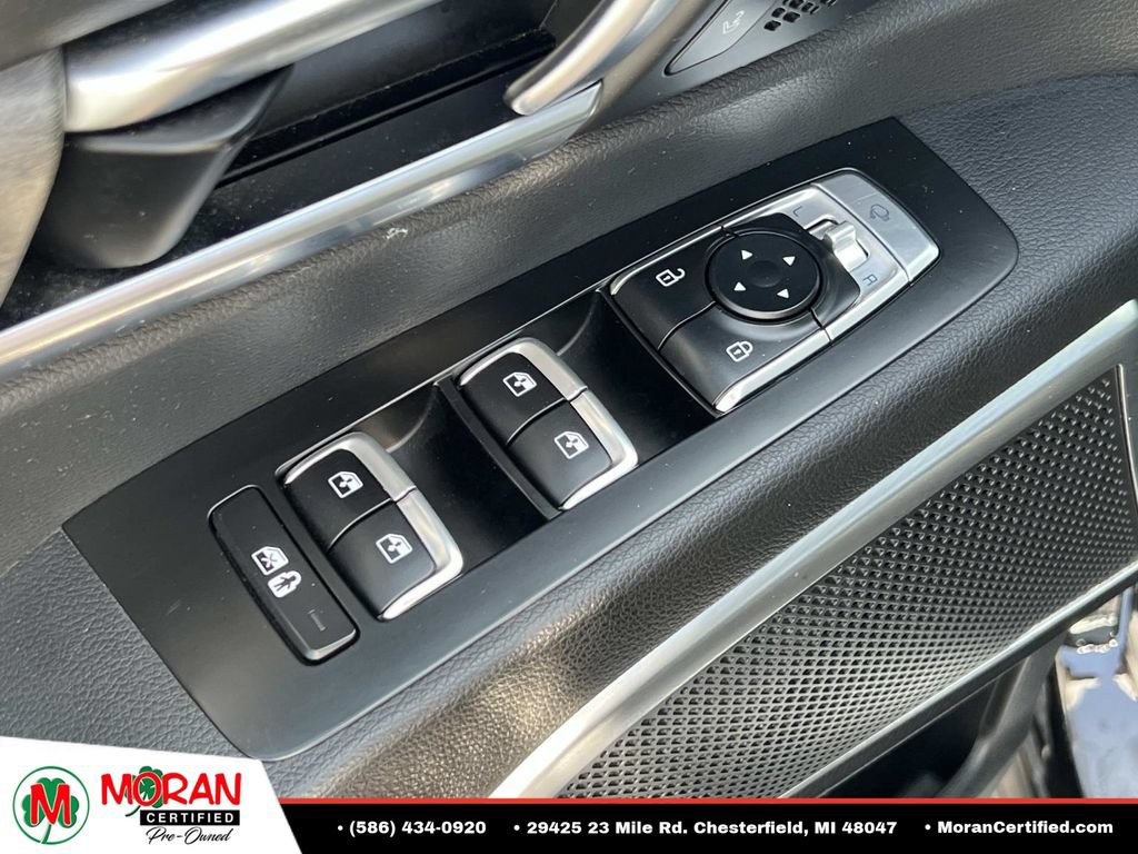 Used 2022 Kia Telluride SX w/ Towing Package FWD image 17