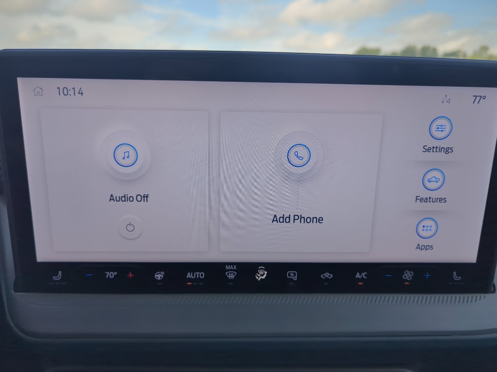 New 2025 Ford Maverick XLT w/ XLT Luxury Package image 18