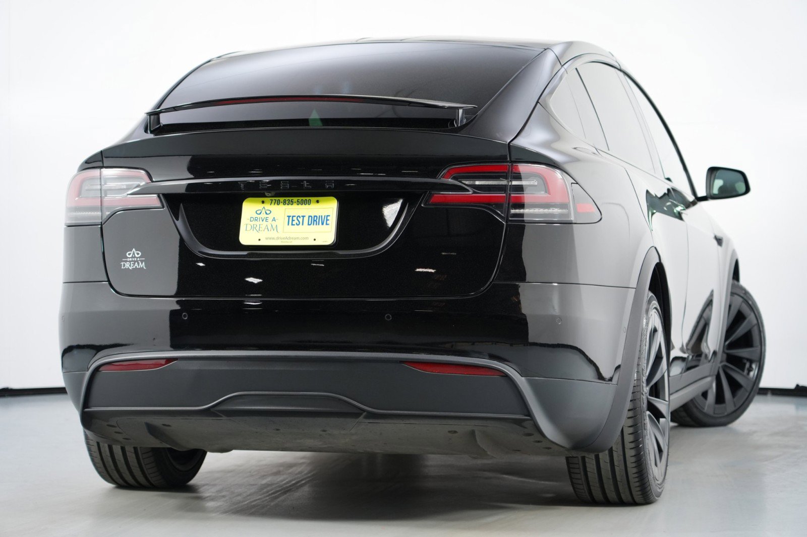 Used 2023 Tesla Model X image 5