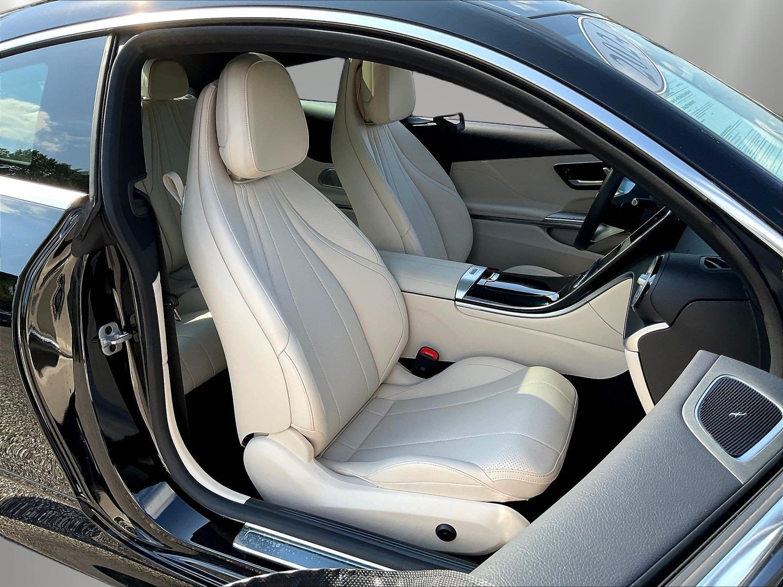 Certified 2024 Mercedes-Benz CLE 300 4MATIC Coupe image 30
