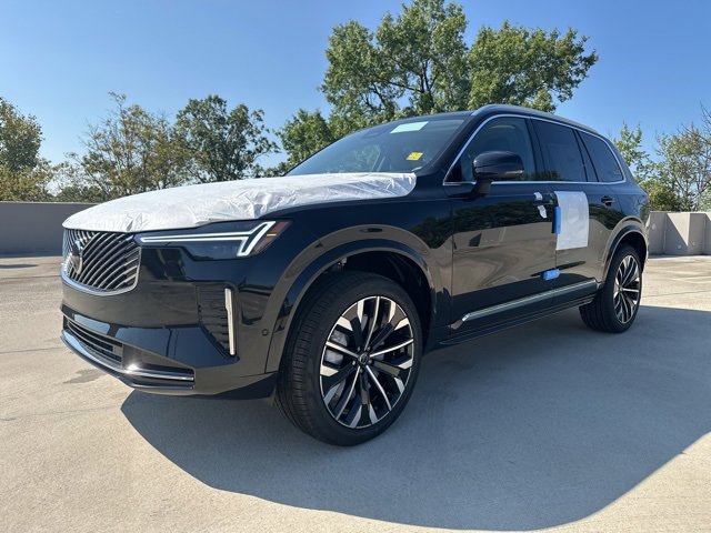 New 2026 Volvo XC90 B6 Plus w/ Protection Package Premier image 3