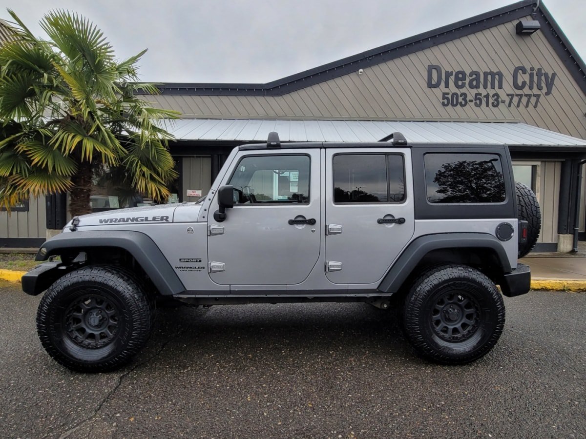 Used 2013 Jeep Wrangler Unlimited Sport
