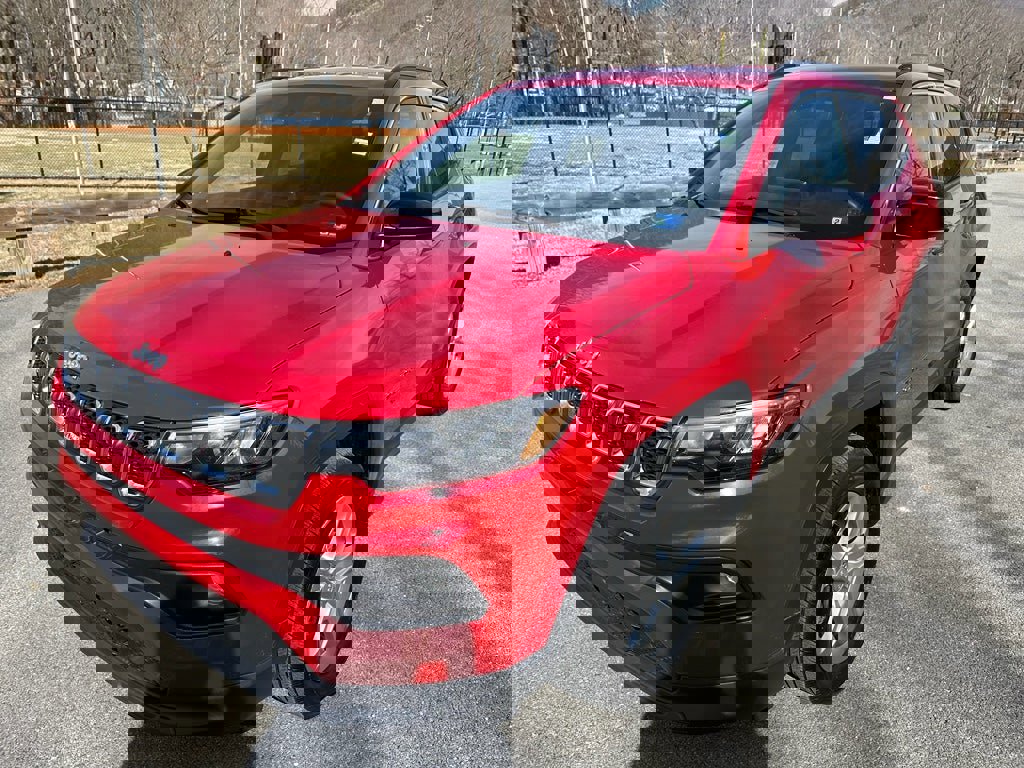 Used 2024 Jeep Compass Latitude image 8