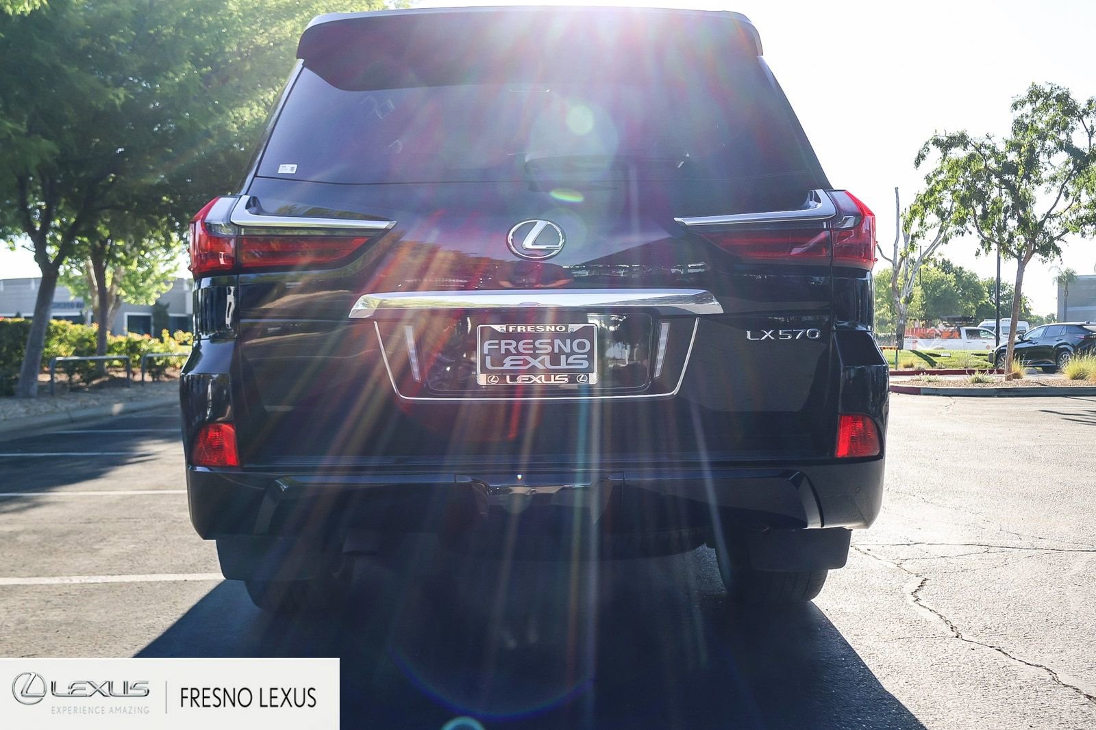Used 2019 Lexus LX 570 4WD w/ Luxury Package image 5