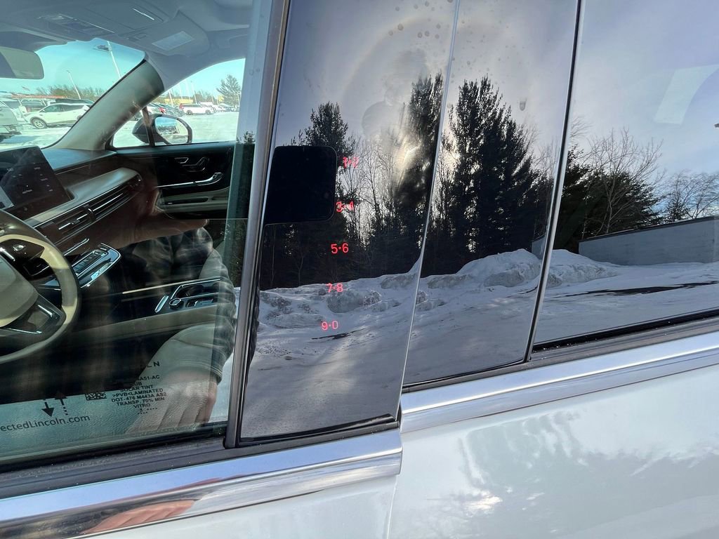 Certified 2023 Lincoln Corsair Reserve w/ Equipment Group 201A image 9