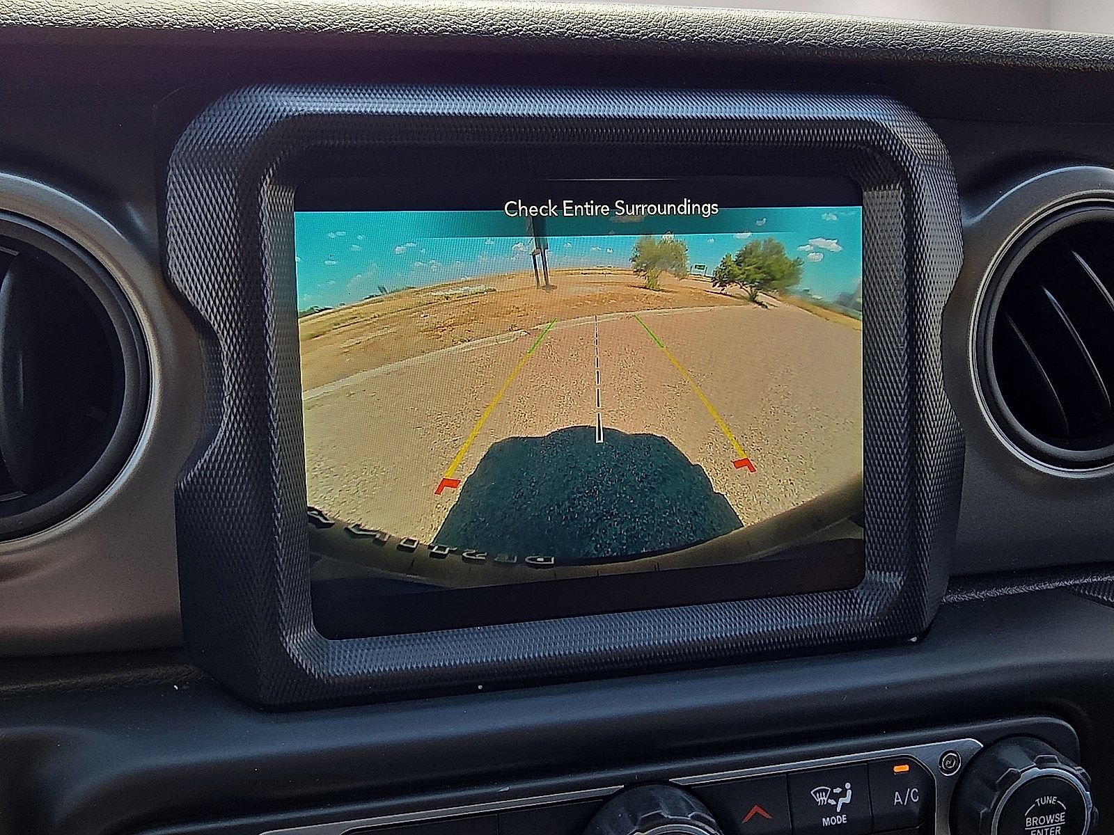 Used 2023 Jeep Wrangler Unlimited AWD/4WD image 27