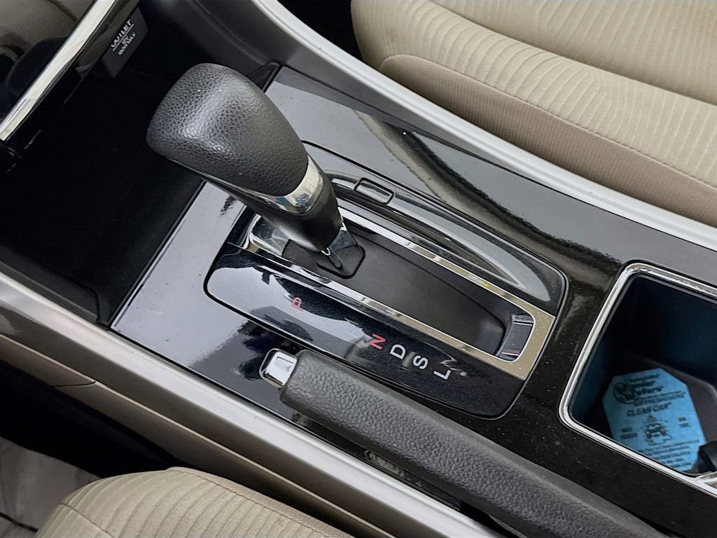 Used 2016 Honda Accord LX image 15