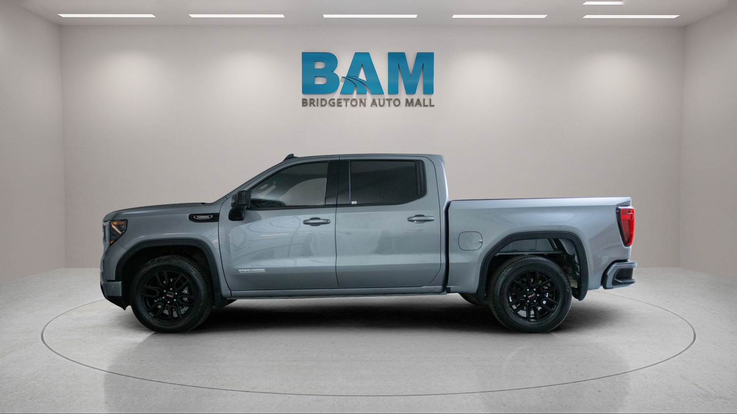 Used 2025 GMC Sierra 1500 Elevation RWD image 4