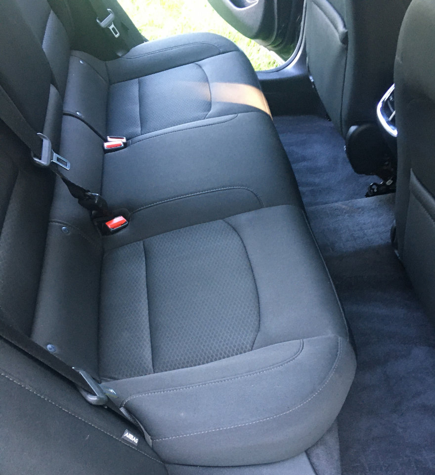 Used 2018 Chevrolet Malibu LT image 16