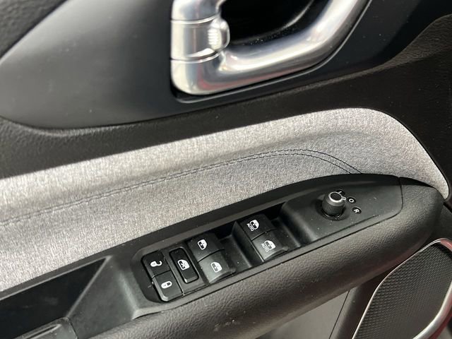 Used 2024 Jeep Compass Latitude image 22