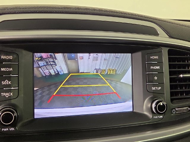 Used 2019 Kia Sorento AWD image 18