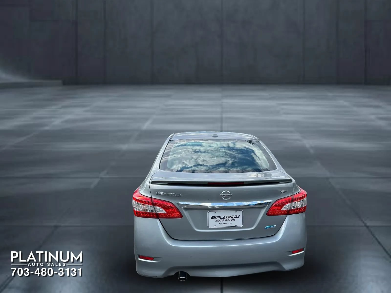 Used 2013 Nissan Sentra SR w/ Driver Pkg FWD image 5
