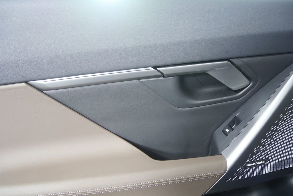 Certified 2025 BMW 530i 530i image 13