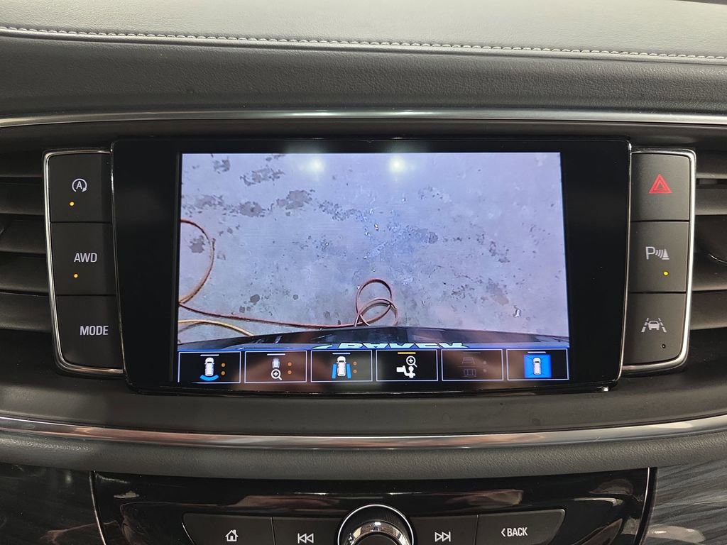 Used 2024 Buick Enclave Essence w/ Technology Package image 27