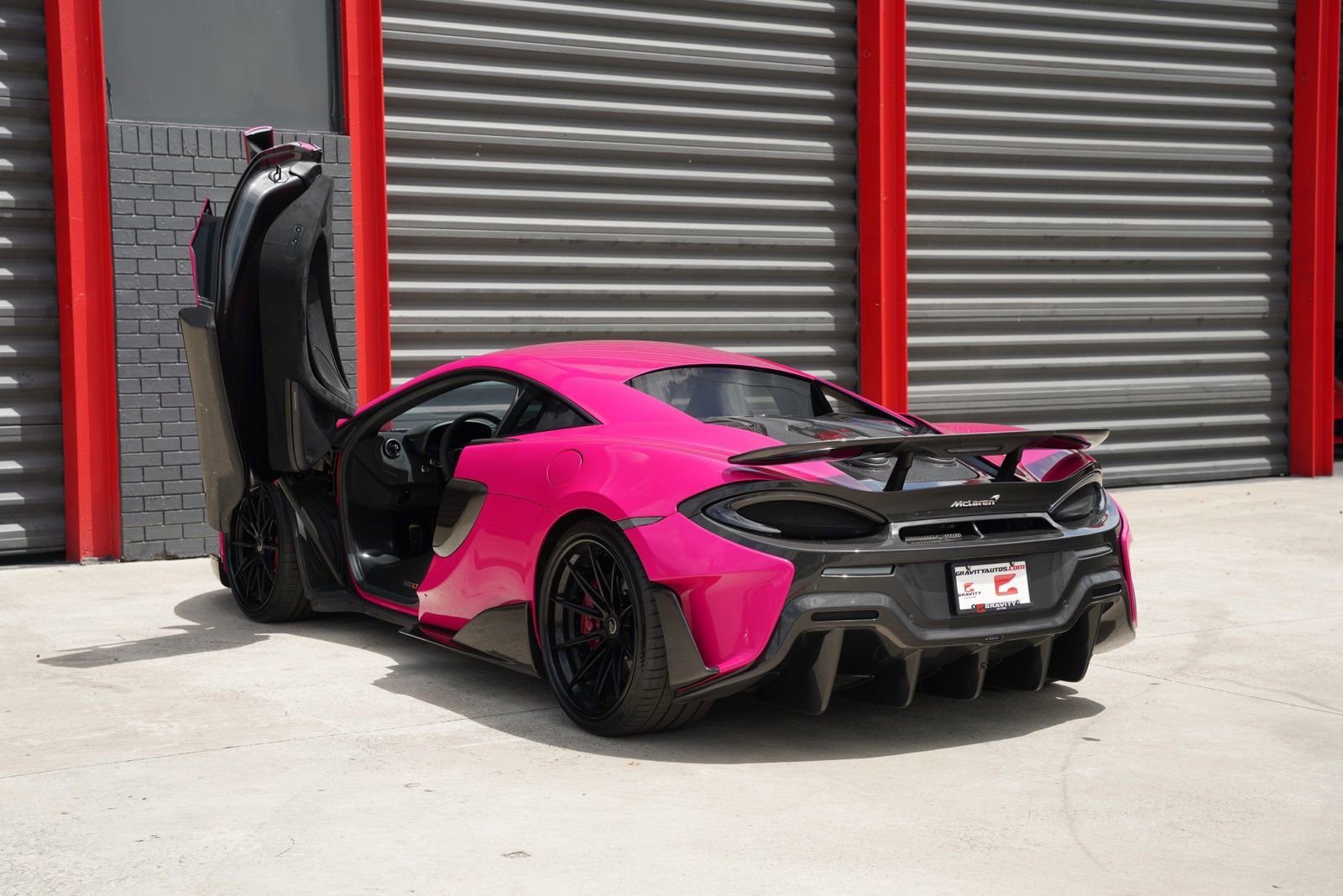 Used 2019 McLaren 600LT RWD image 9