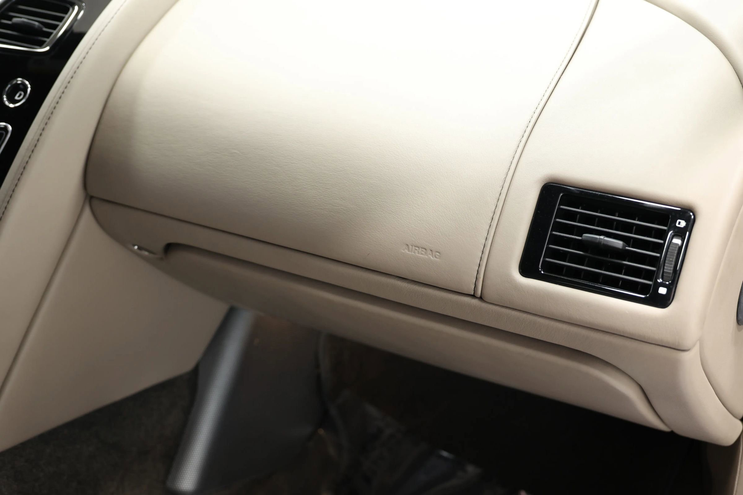 Used 2017 Aston Martin Rapide S image 69