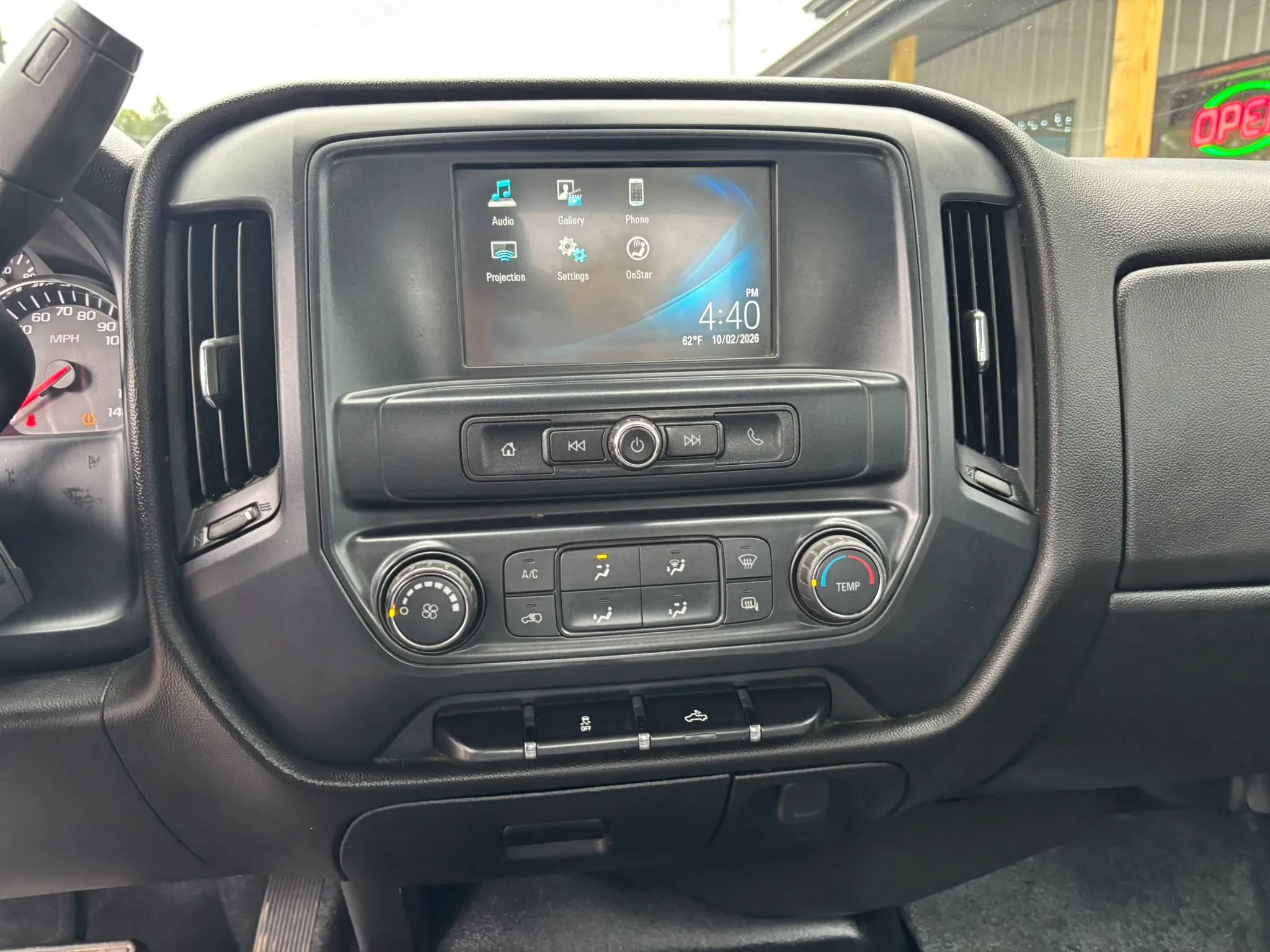 Used 2018 Chevrolet Silverado 2500 W/T w/ WT Fleet Convenience Package AWD/4WD image 25