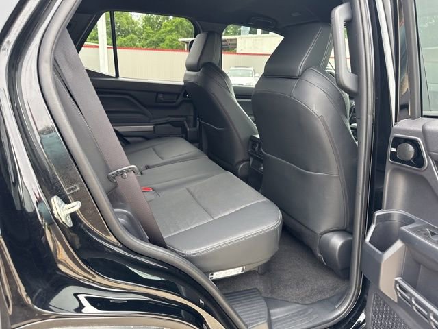 Used 2025 Toyota 4Runner TRD Off-Road Premium AWD/4WD image 16