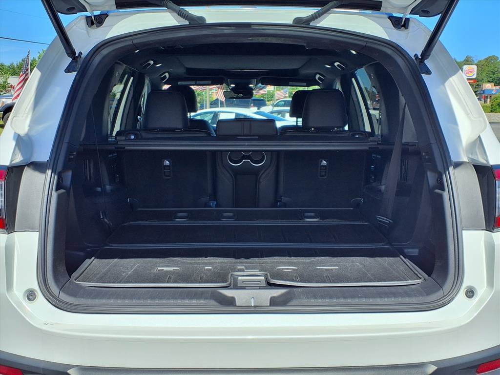 Used 2025 Honda Pilot Black Edition image 23