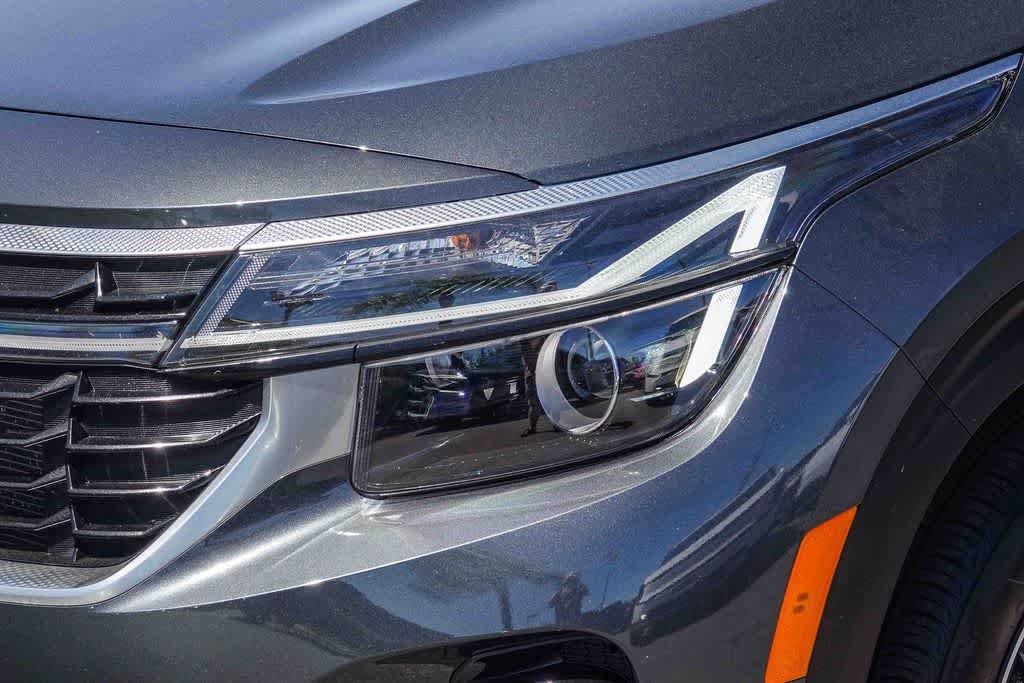 Certified 2024 Kia Seltos EX AWD/4WD image 8