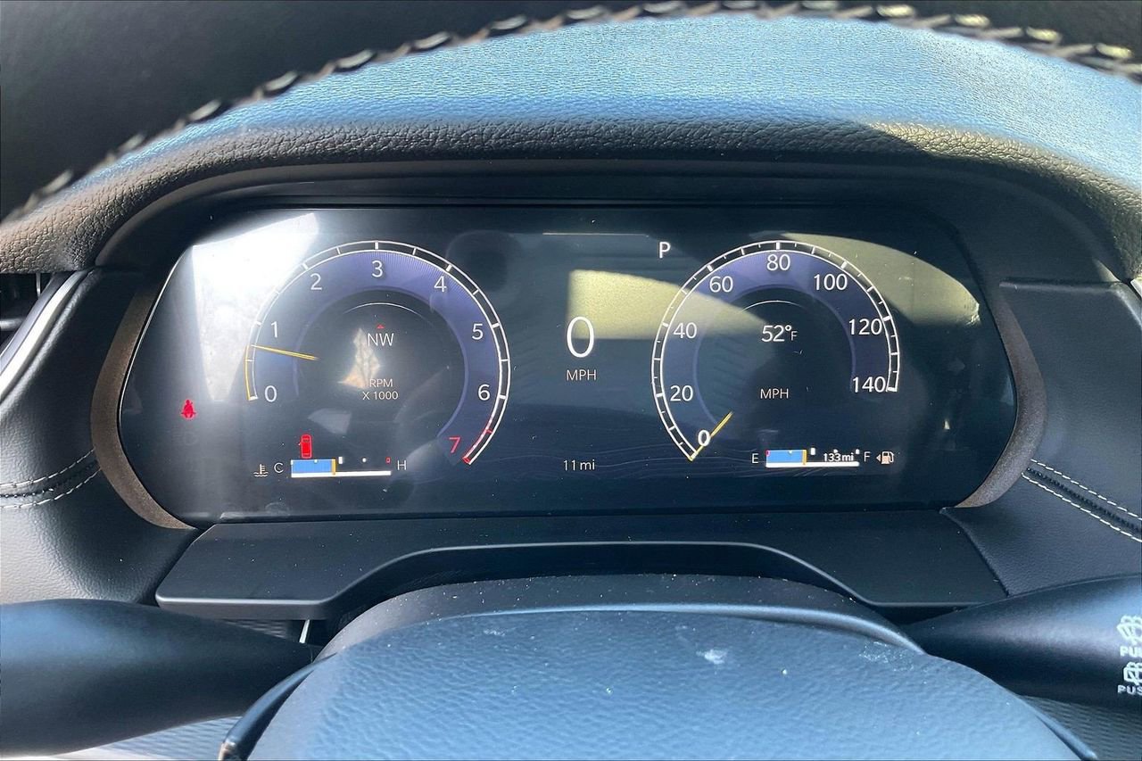 New 2025 Jeep Grand Cherokee L Laredo w/ Luxury Tech Group I image 11