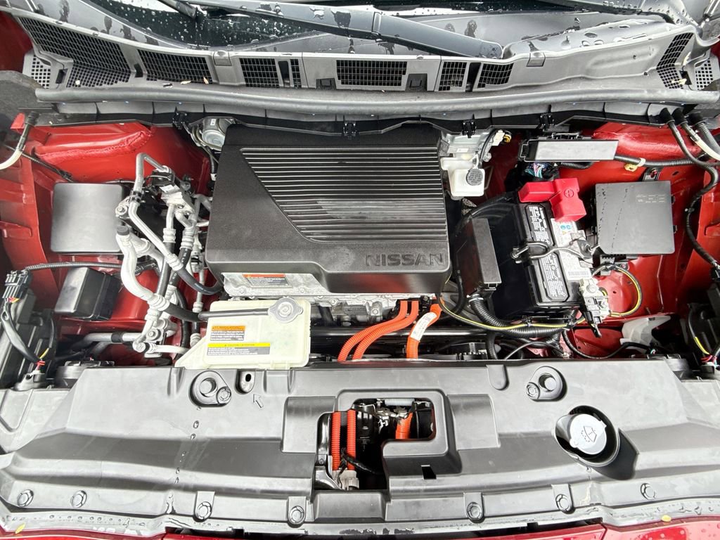 Used 2022 Nissan Leaf SV FWD image 17