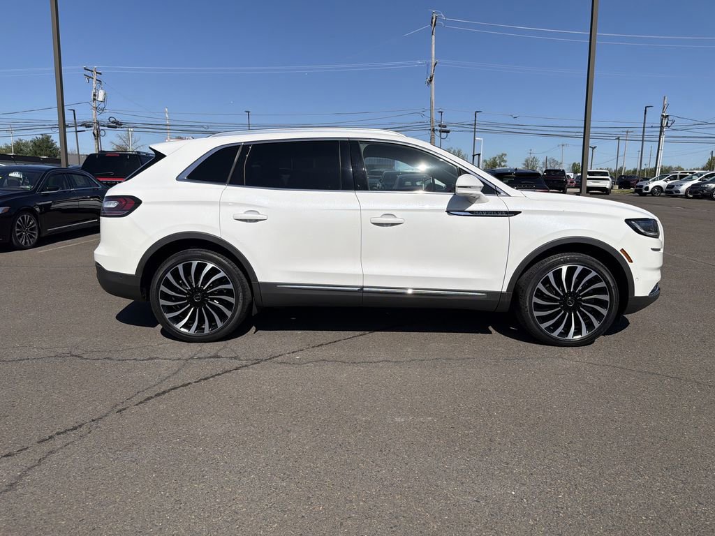Used 2023 Lincoln Nautilus Black Label w/ Class II Trailer Tow Package AWD/4WD image 8
