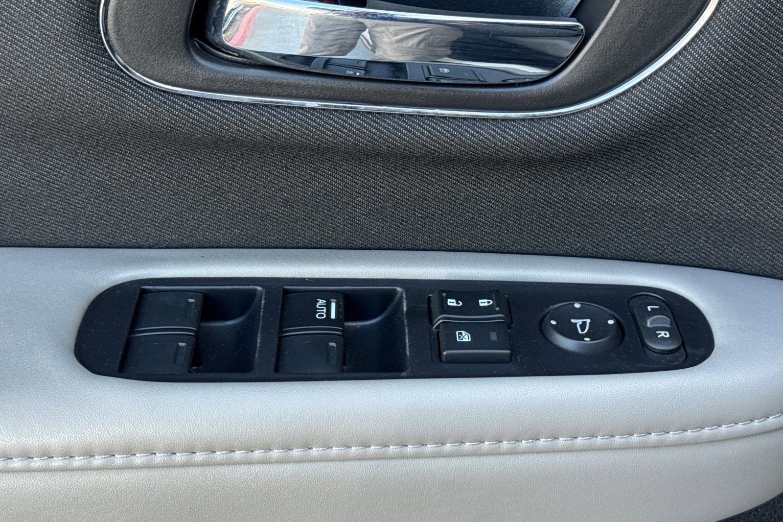 Used 2022 Honda HR-V EX image 14