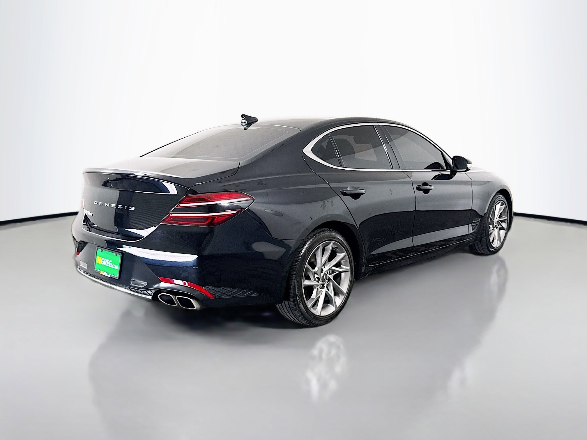 Used 2022 Genesis G70 2.0T RWD image 10