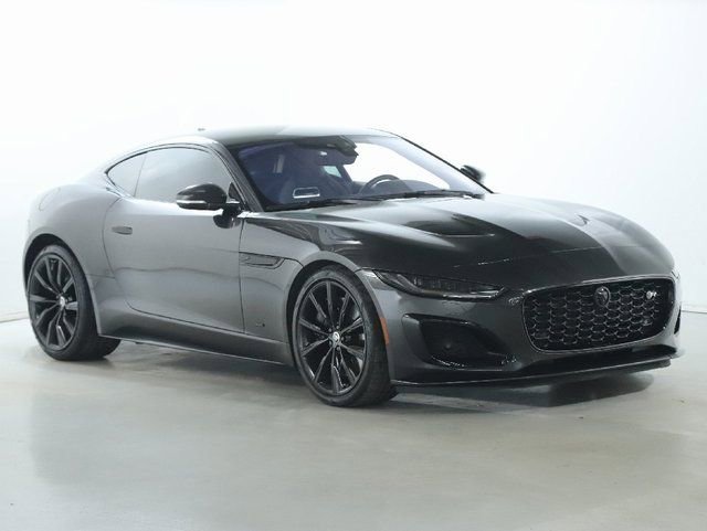 Used 2024 Jaguar F-TYPE R image 11