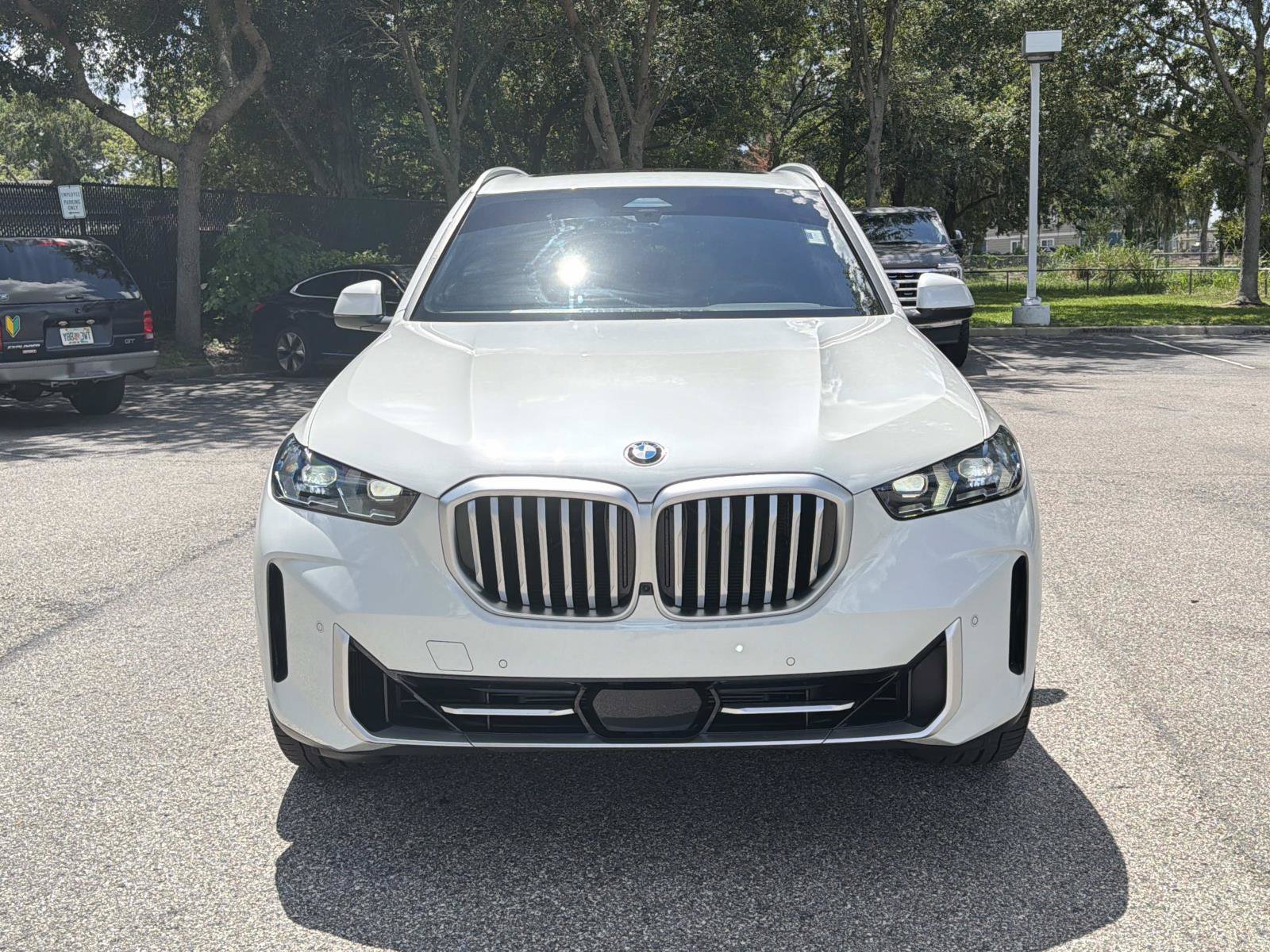 Used 2025 BMW X5 sDrive40i w/ Climate Comfort Package RWD image 8
