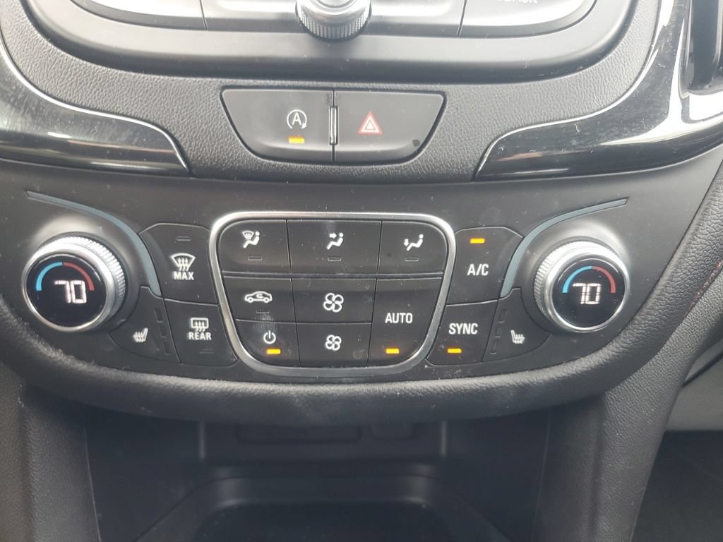 Used 2023 Chevrolet Equinox RS w/ RS Leather Package AWD/4WD image 26