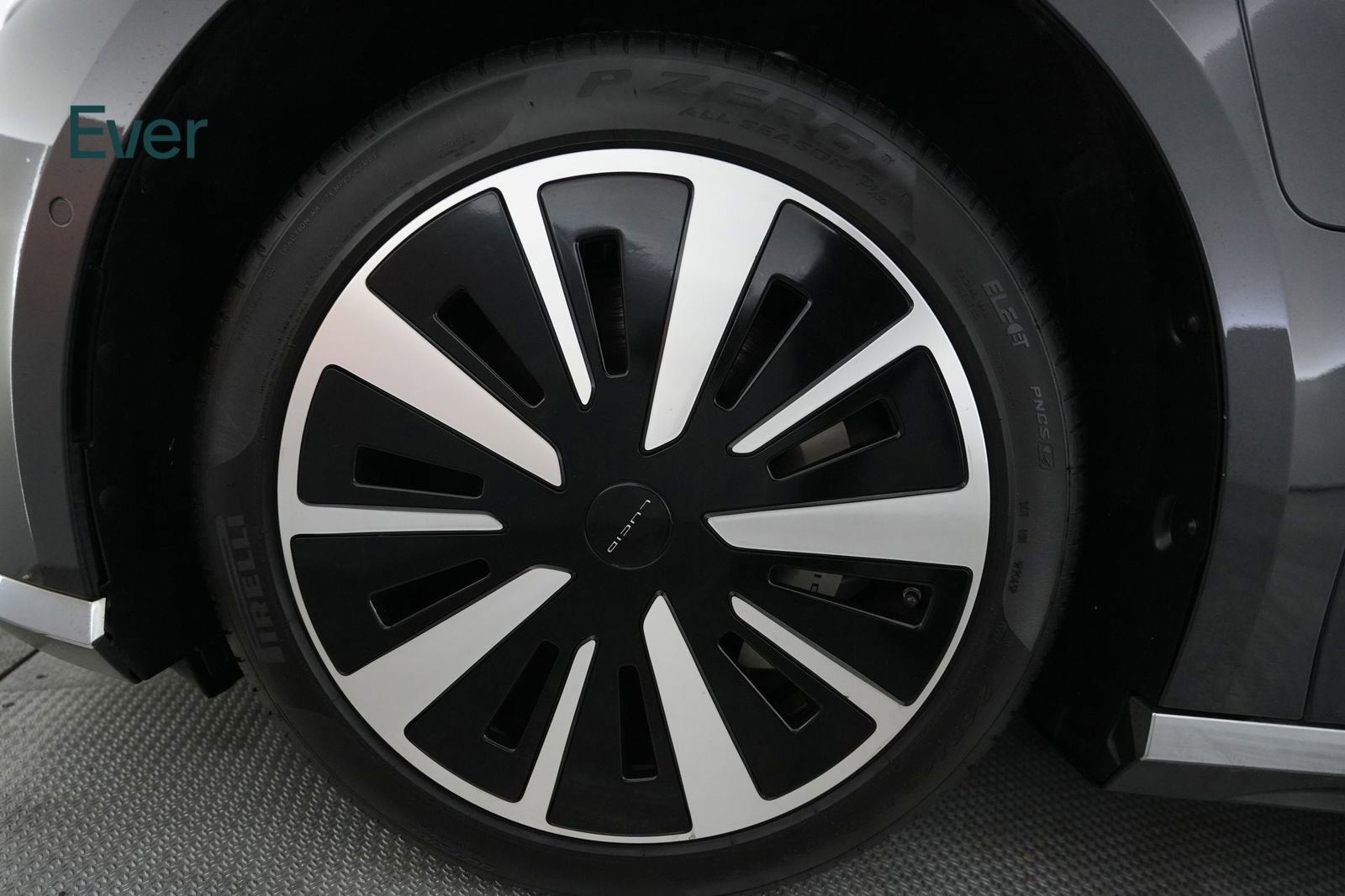 Used 2023 Lucid Air Pure AWD/4WD image 19