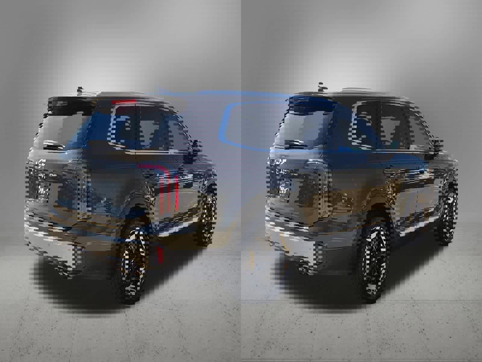 Used 2023 Kia Telluride EX w/ EX Captain's Chair Package image 6