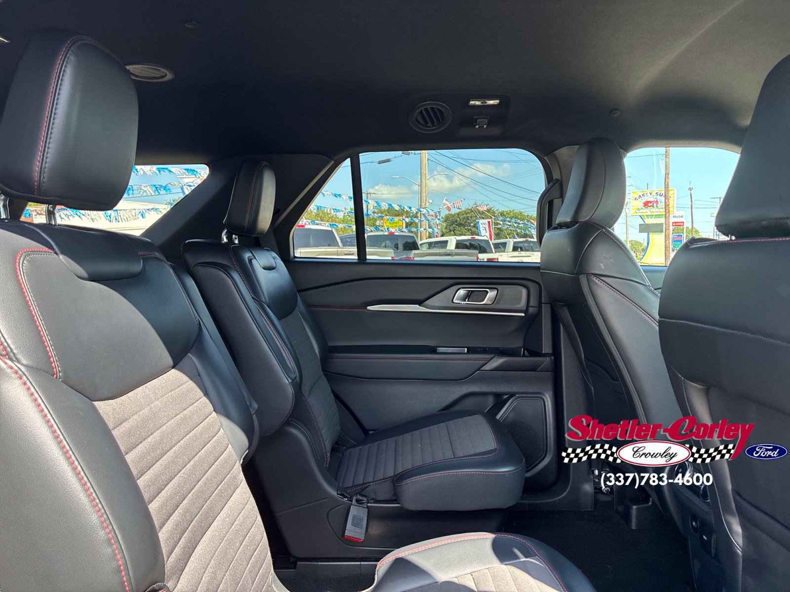 Used 2025 Ford Explorer ST-Line AWD/4WD image 19
