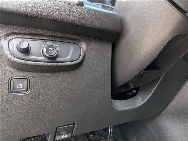Used 2024 GMC Terrain SLE image 15