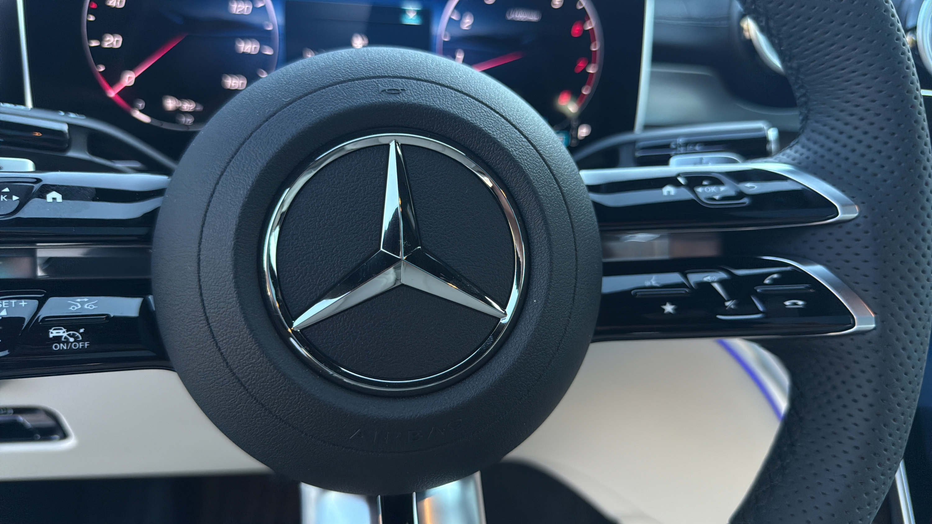 New 2026 Mercedes-Benz CLE 450 4MATIC Coupe image 23