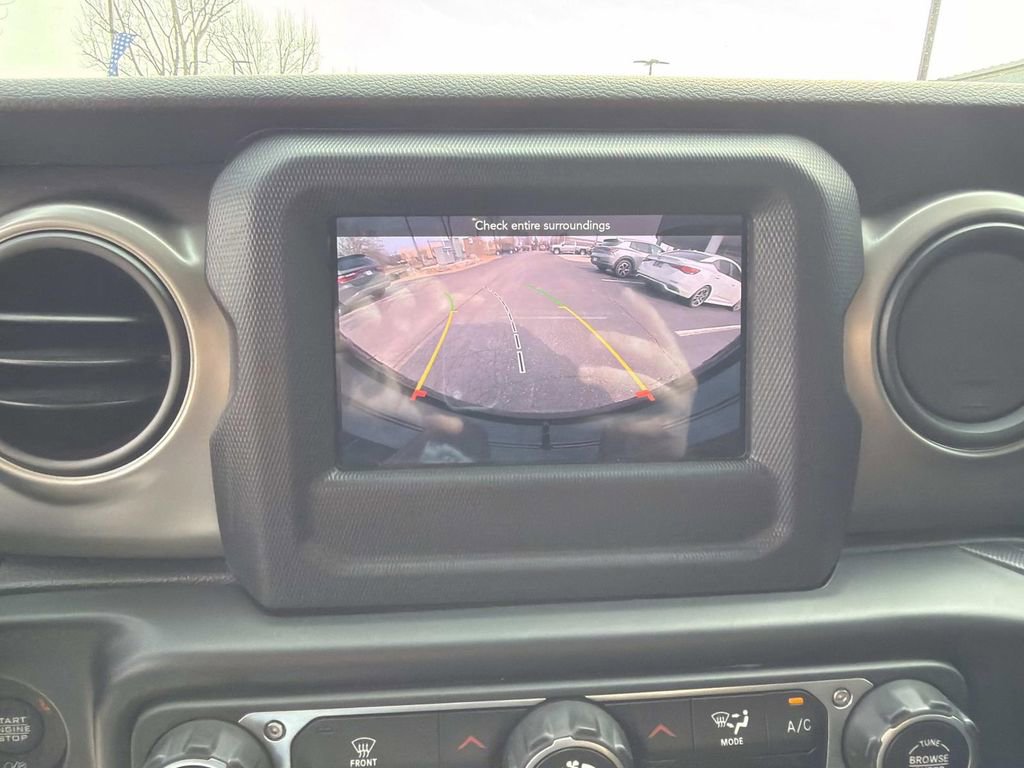 Used 2021 Jeep Wrangler Sport S image 29