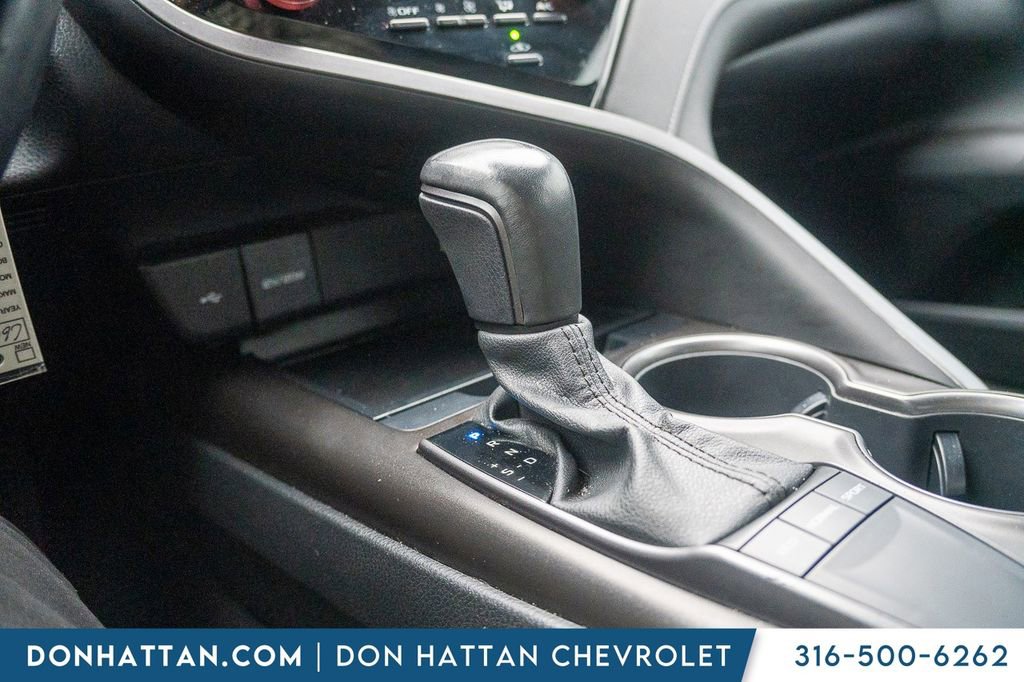 Used 2023 Toyota Camry SE FWD image 11