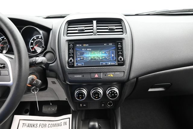 Used 2025 Mitsubishi Outlander Sport ES AWD/4WD image 16