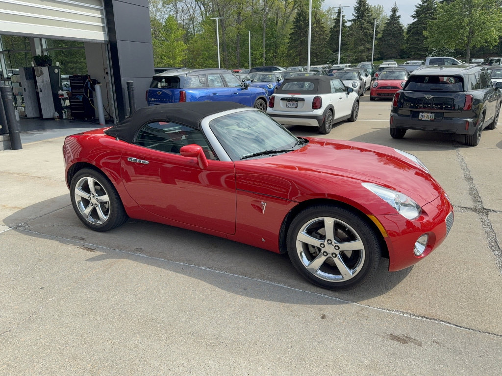 Used 2008 Pontiac Solstice Convertible w/ Preferred Package RWD image 6