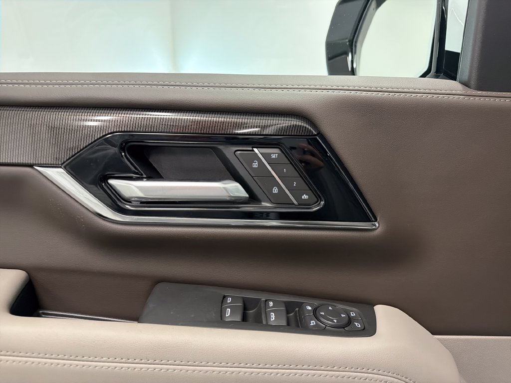 New 2027 GMC Yukon Elevation w/ LPO, Floor Liner Package RWD image 18
