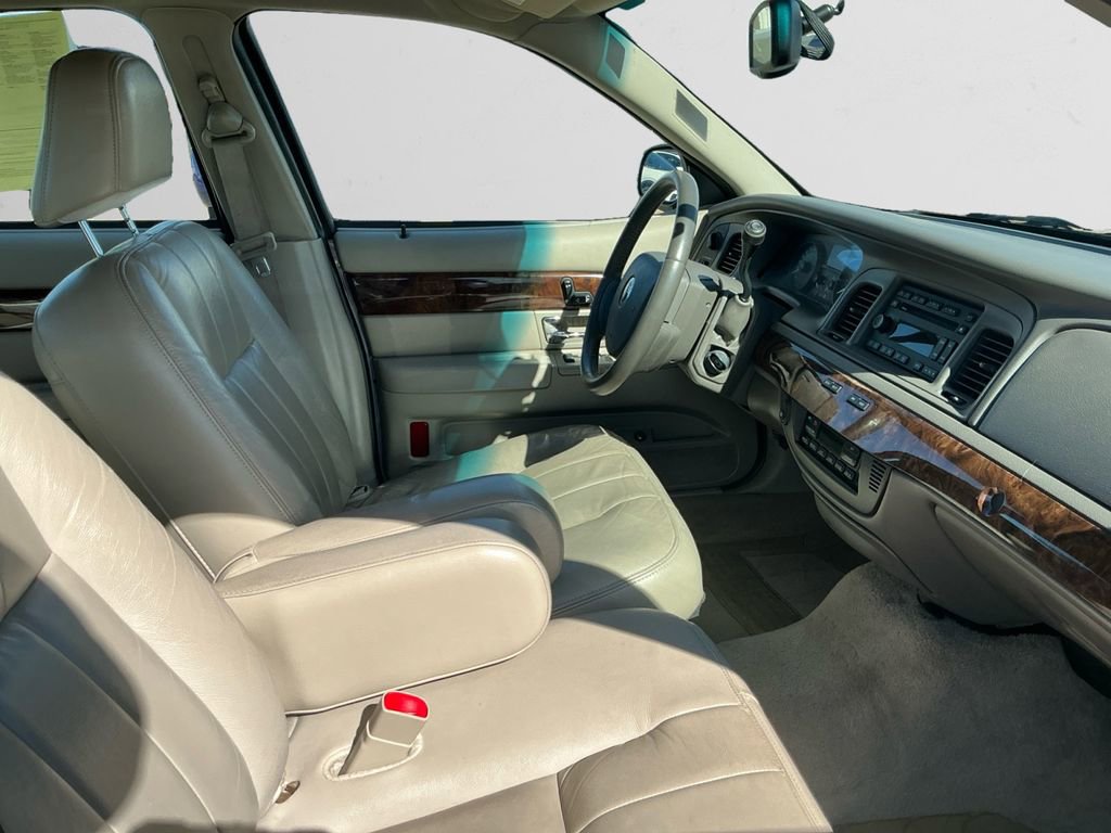 Used 2010 Mercury Grand Marquis LS image 15